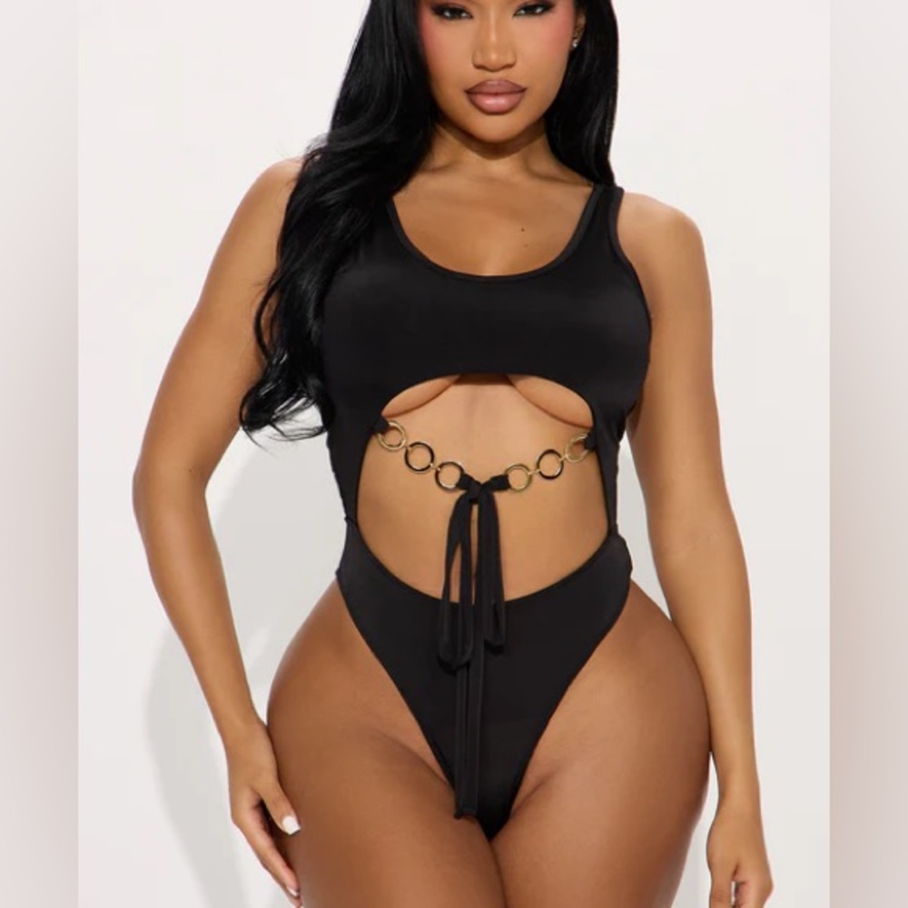 Dominant Girl High Cut Bodysuit NEW 🏷️